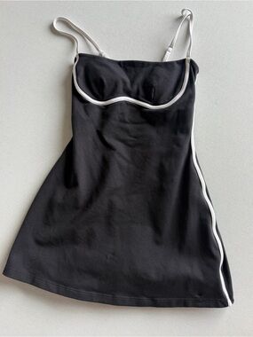 Alo Yoga Black Contrast Trim Tennis Dress | XS